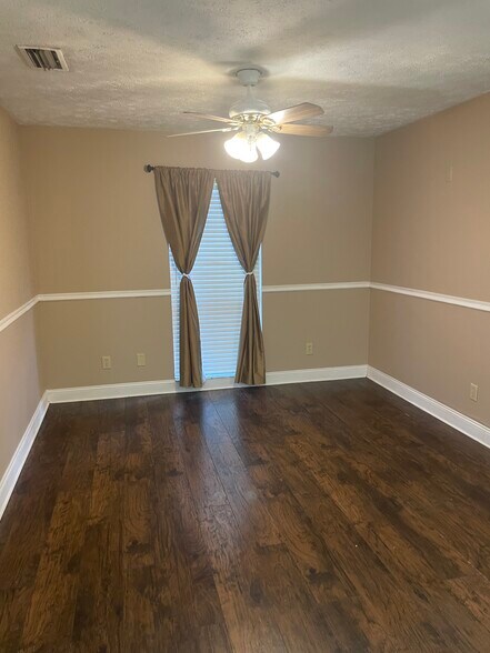 Building Photo - 2633 Pursell Cir