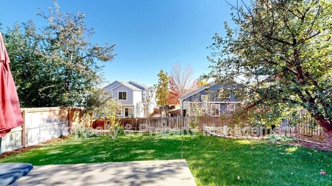 Building Photo - 8596 Bluegrass Cir