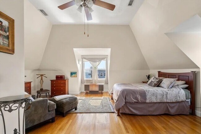 Building Photo - 106 Grovers Ave