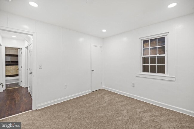 Building Photo - 7213 Tyler Ave