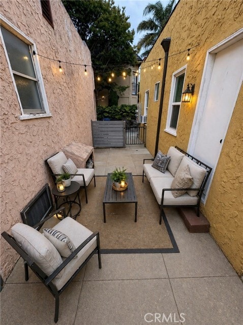 Building Photo - 552 W 22nd St