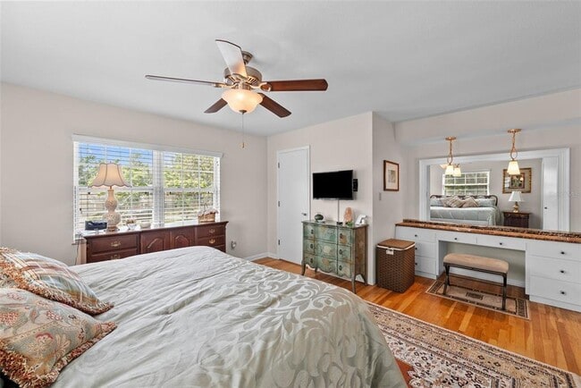 Building Photo - 4705 W San Rafael St