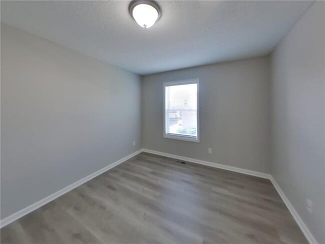 Building Photo - 8303 Norwood Ln N