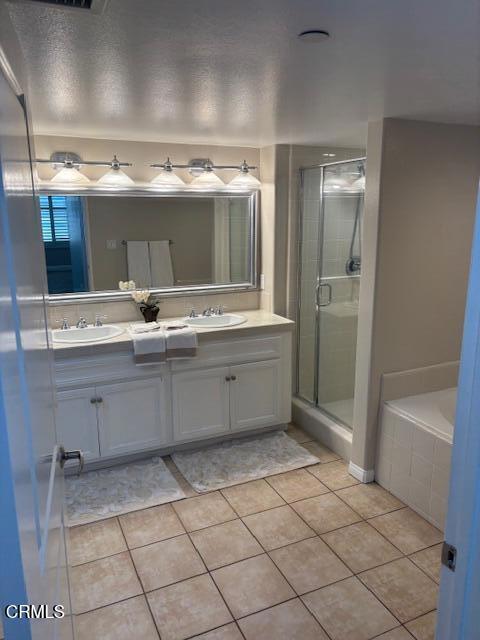 Building Photo - 4390 Tradewinds Dr