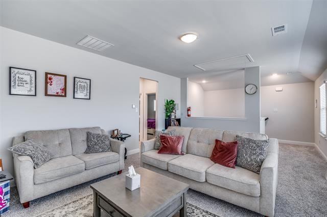 Building Photo - 1069 Norias Dr