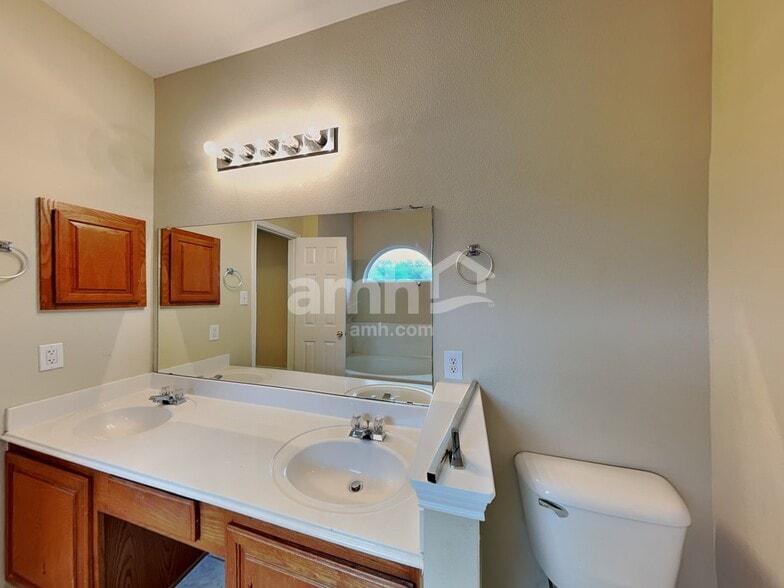 Building Photo - 1941 Wild Horse Way