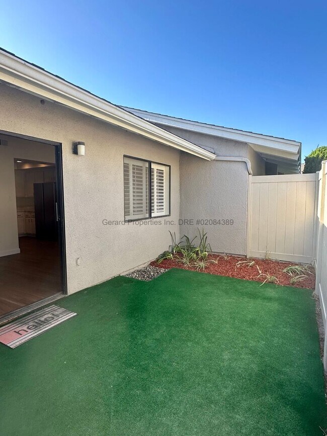 Building Photo - 55+ Huntington Beach Condo – Pools, Pickle...