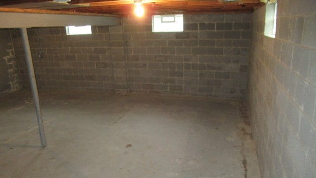Building Photo - 2396 Trentwood Dr SE