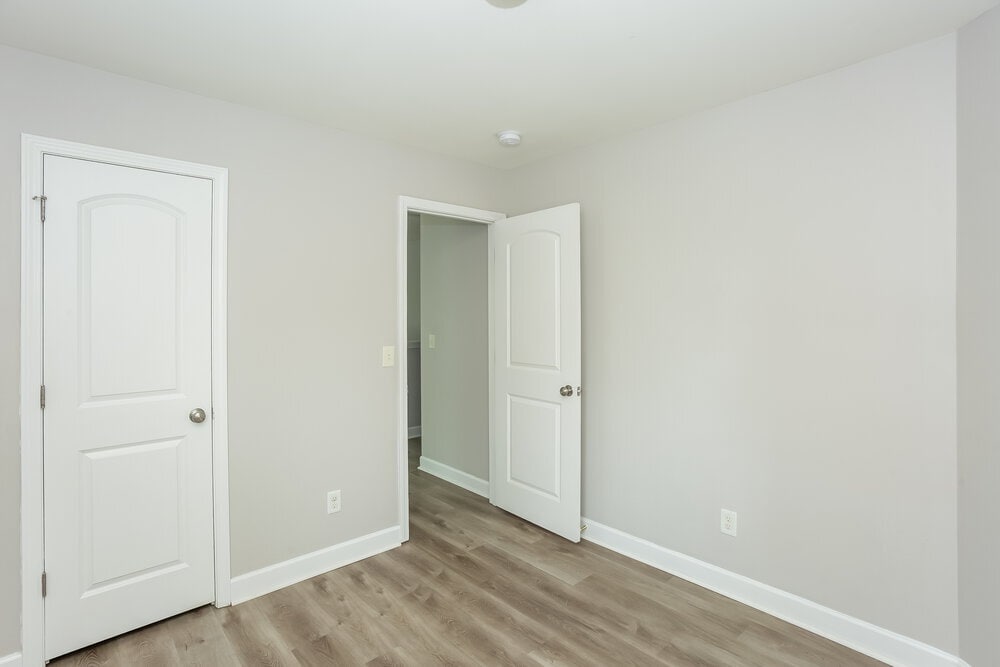 Building Photo - 1029 Ramsgate Dr SW
