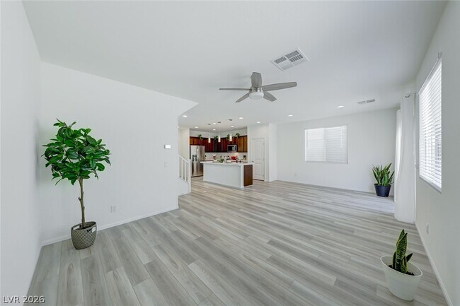 Building Photo - 1110 Cactus Needle Ave
