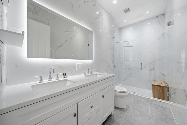 Building Photo - 2236 Soho Bay Ct
