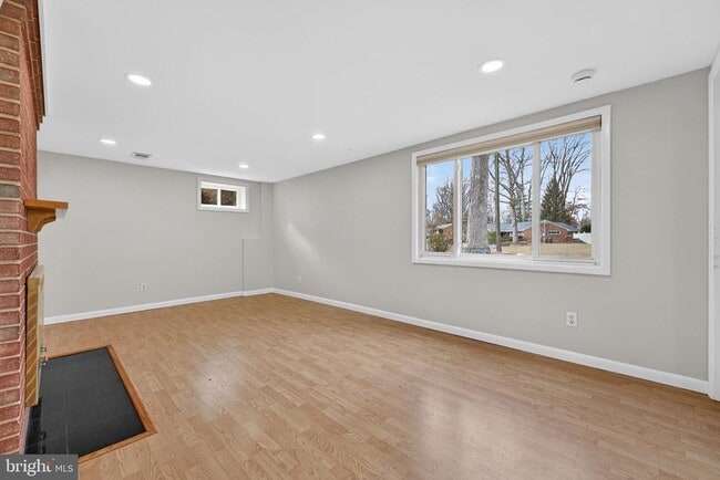 Building Photo - 7507 Murillo St