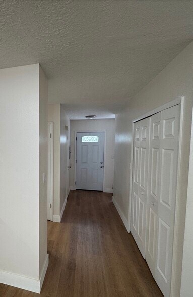Building Photo - 11114 Essex Ridge Ct