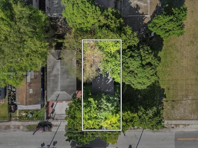 Building Photo - 1829 NW 62nd Terrace