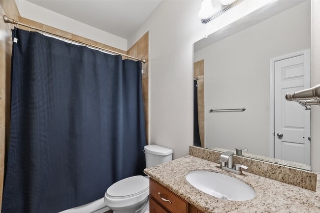 Building Photo - 4205 Graceland Dr