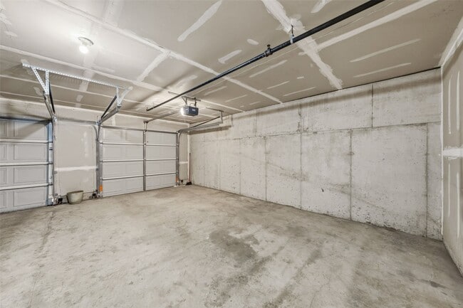 Building Photo - 55 Timber Oaks Trail