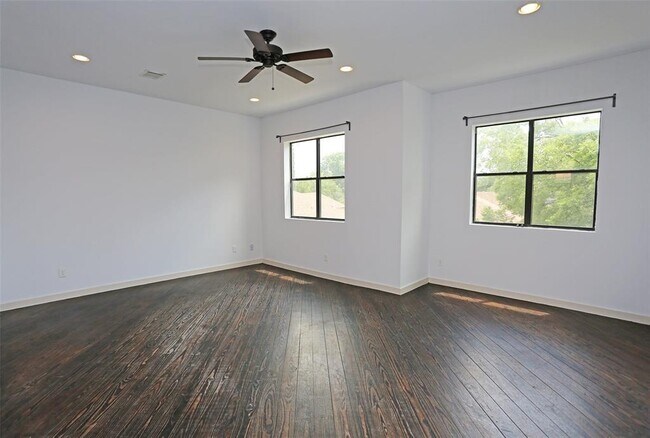 Building Photo - 4106 McKinney St