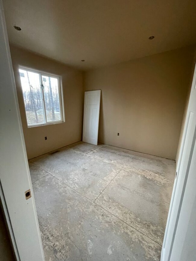 Building Photo - 7493 N Paw St