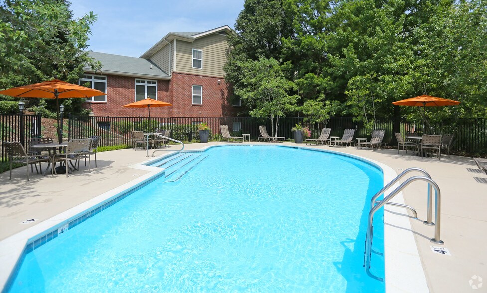 Aspenwood Apartments 3300 Aspen Valley Cir Louisville KY 40241