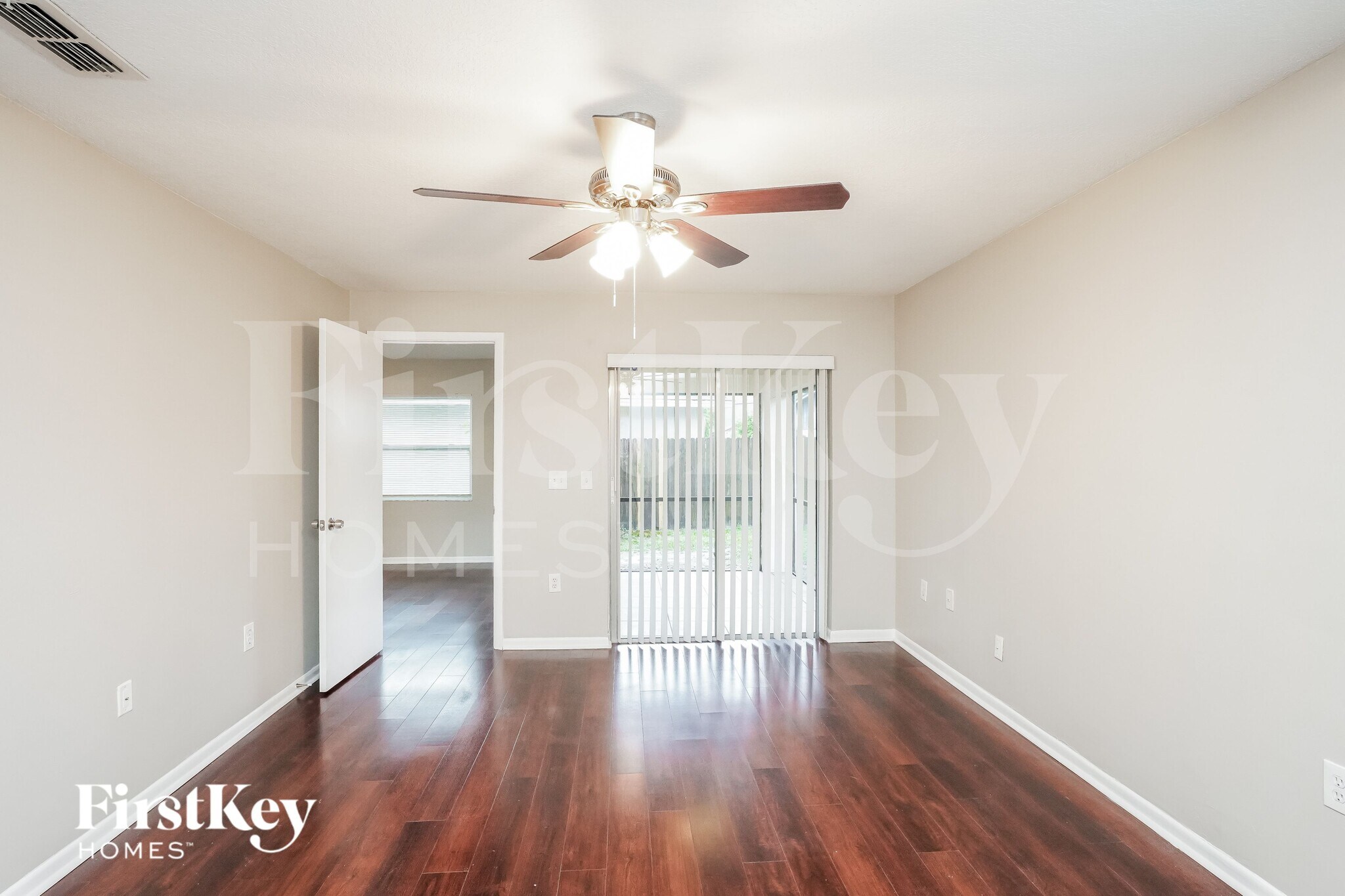 Building Photo - 10625 Wyndcliff Dr