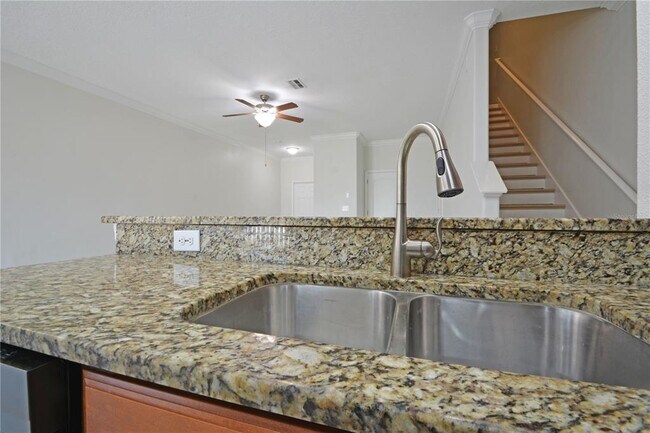 Building Photo - 11925 Greengate Dr