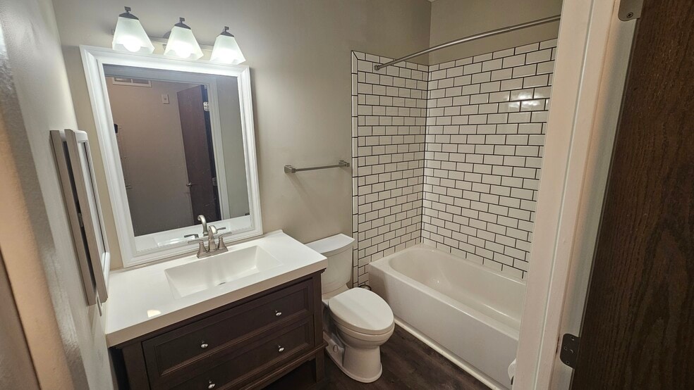 Bathroom 2 - 500 N 2nd St