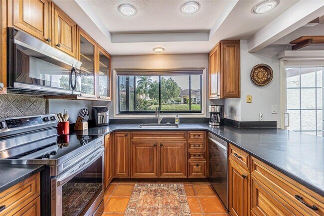 Building Photo - 5427 Villa Deste Ct