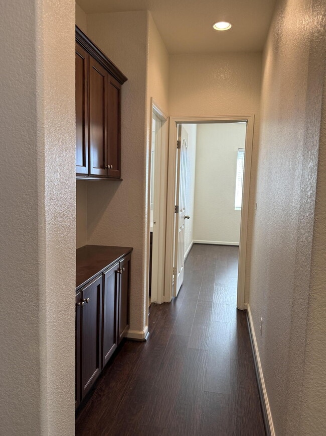 Building Photo - Reduced Price $2395 Per Month *PLUS $99 Deposit! *Move in within a week of applying to qualify fo...
