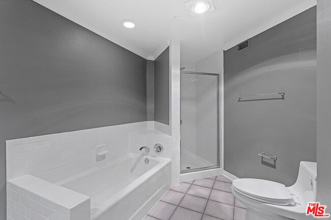 Building Photo - 12000 Goshen Ave