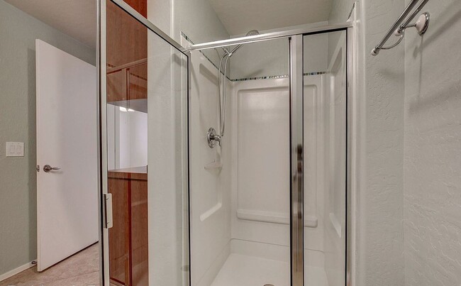 Building Photo - STUNNING LOWER-LEVEL ONE BEDROOM, ONE BATH...