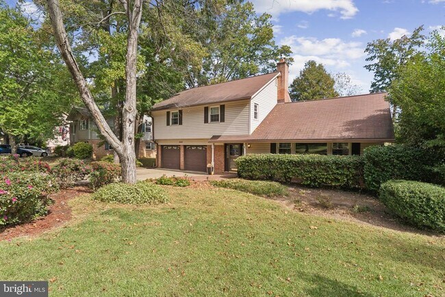 Building Photo - 8525 Bound Brook Ln