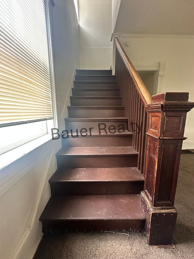 Building Photo - dhc237