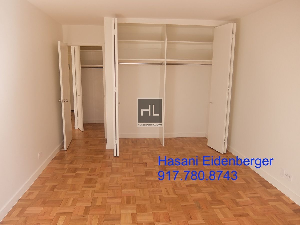 Building Photo - EAST 49 STREET