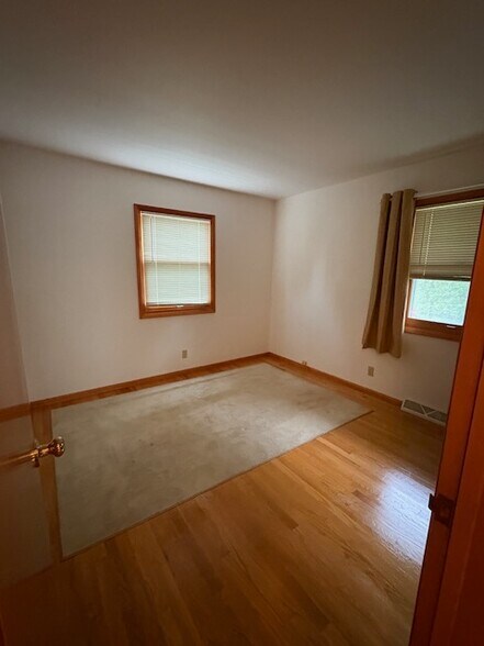 Bedroom 1 - 131 Lincoln Ave