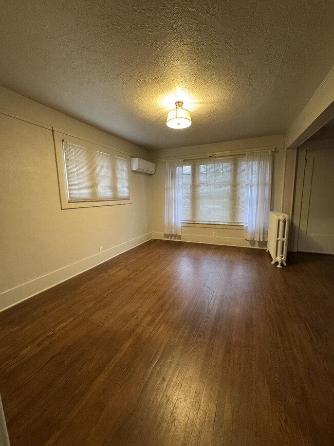 Building Photo - 426 Pueblo St