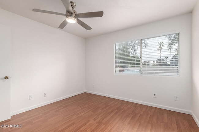 Building Photo - 616 S Hardy Dr