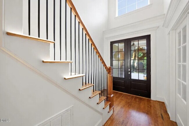 Building Photo - Lease OR Lease to Own