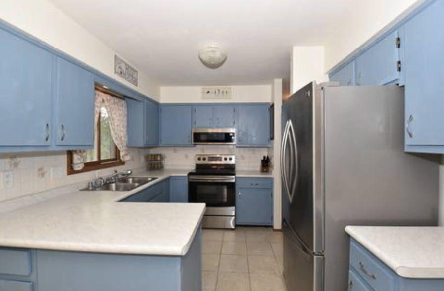 Building Photo - 6753 Hilldale Ct