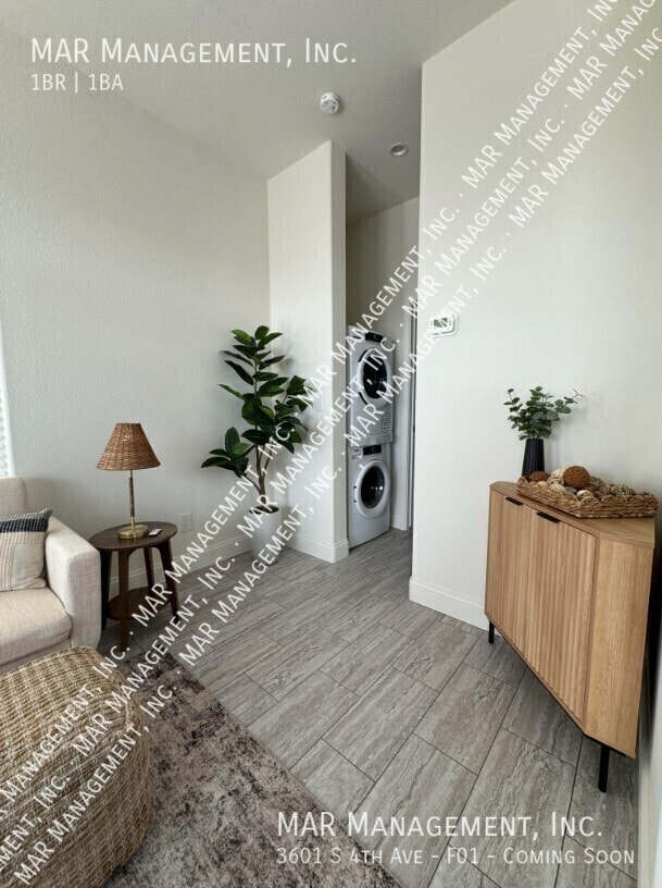 Building Photo - 3601 S 4th Ave