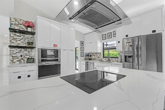 Building Photo - 8840 SW 181st Terrace