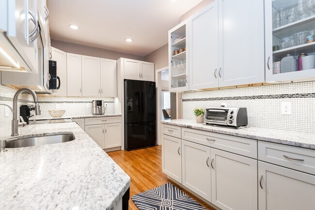 Building Photo - 178 Bishops Forest Dr