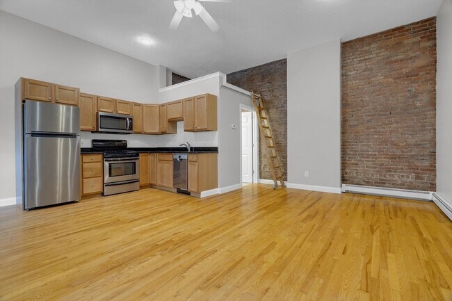 Primary Photo - 59 Partridge Ave