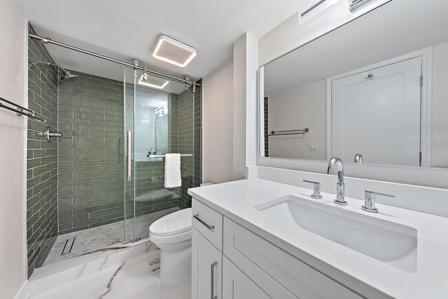 Building Photo - 1208 Marine Way