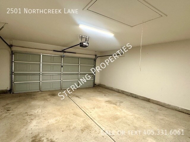 Building Photo - 2501 Northcreek Ln