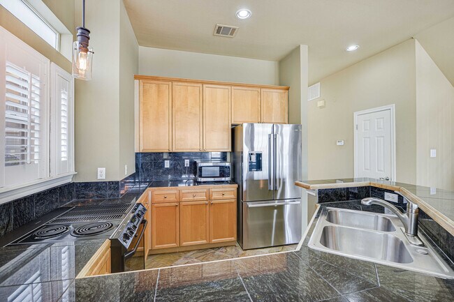 Building Photo - 2918 Ranch Rd 620 N