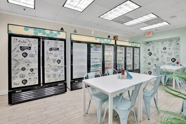 Building Photo - 3801 S Ocean Dr