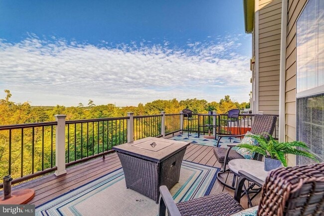 Building Photo - 20637 Erskine Terrace