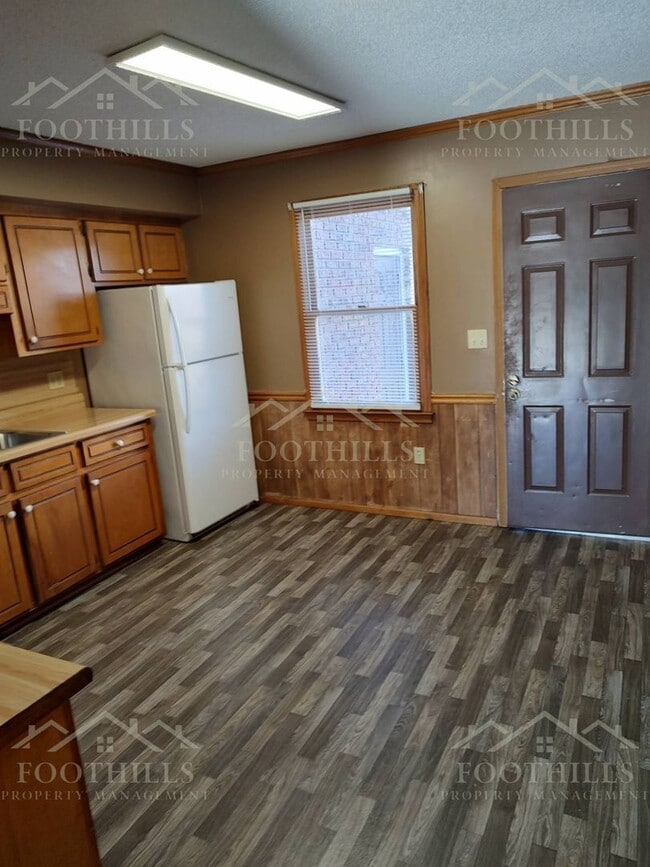 Building Photo - 118 New Prospect Church Rd