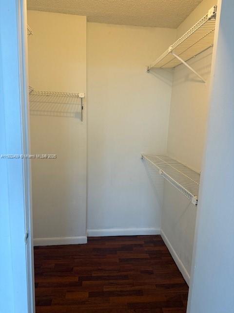 Building Photo - 8333 Lake Dr