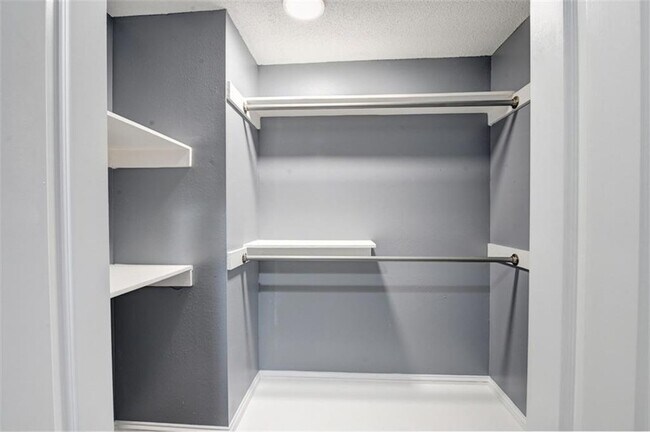 Building Photo - 5923 General Haig St